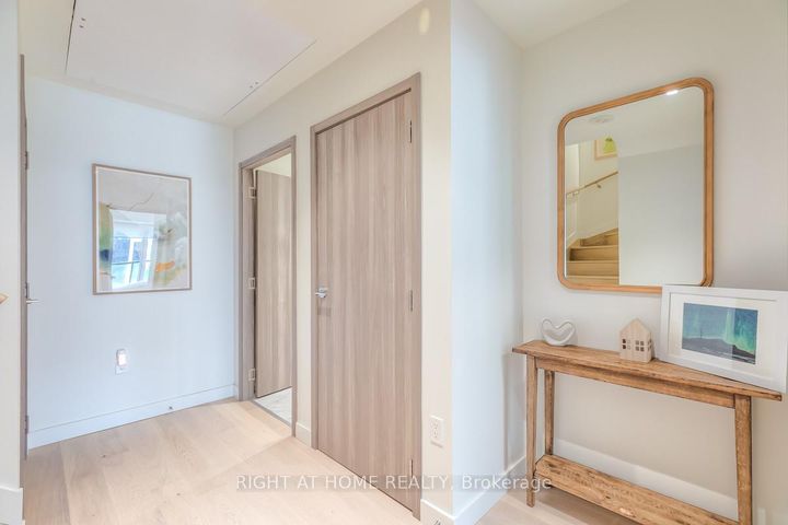 Photo 29 at 511 - 95 McMahon Drive, Bayview Village, Toronto