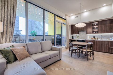 Photo 5 at 511 - 95 McMahon Drive, Bayview Village, Toronto