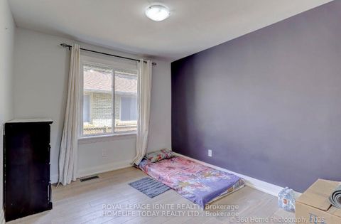 Photo 10 at 6 Greyabbey Trail, Guildwood, Toronto