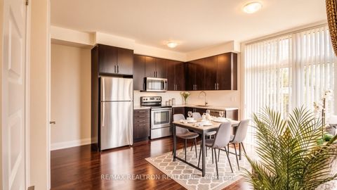 Photo 2 at 112 - 23 Eldora Avenue, Newtonbrook West, Toronto