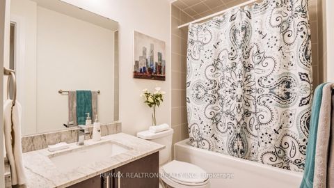 Photo 4 at 112 - 23 Eldora Avenue, Newtonbrook West, Toronto