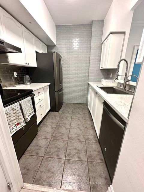 Photo 9 at 203 - 2067 Lake Shore Boulevard W, Mimico, Toronto
