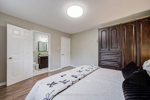 Photo 30 at 753 College Manor Drive, College Manor, Newmarket