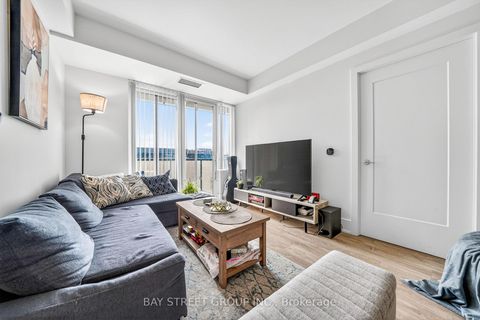 Photo 13 at 801 - 480 Front Street W, Waterfront Communities C1, Toronto