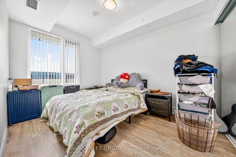 Photo 17 at 801 - 480 Front Street W, Waterfront Communities C1, Toronto