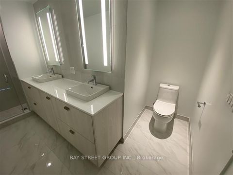 Photo 24 at 801 - 480 Front Street W, Waterfront Communities C1, Toronto