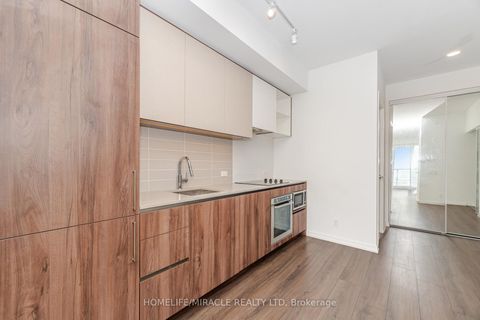 Photo 10 at 3907 - 7890 Jane Street, Vaughan Corporate Centre, Vaughan