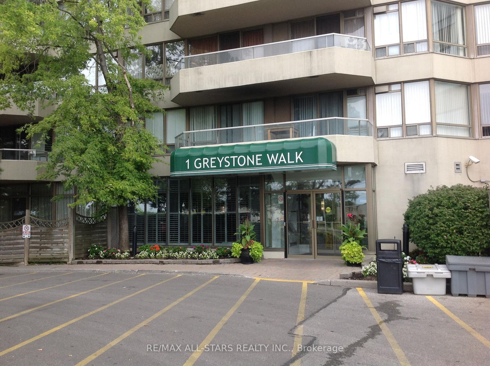 1889 - 1 Greystone Walk Drive, Kennedy Park, Toronto photo 6