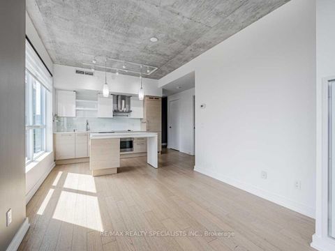 Photo 4 at 320 - 1030 King Street W, Niagara, Toronto