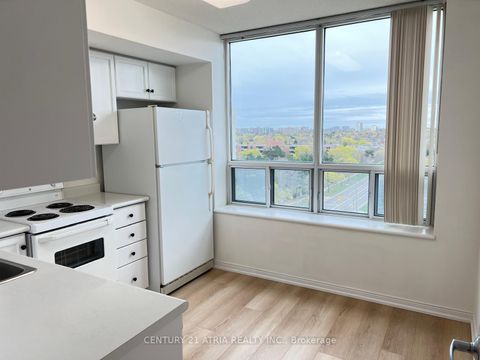Photo 10 at 904 - 2800 Warden Avenue, L'Amoreaux, Toronto
