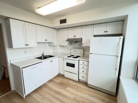 Photo 11 at 904 - 2800 Warden Avenue, L'Amoreaux, Toronto