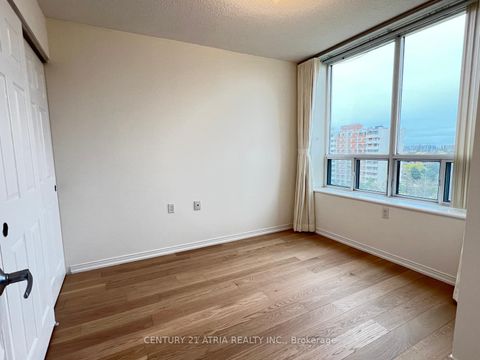Photo 17 at 904 - 2800 Warden Avenue, L'Amoreaux, Toronto