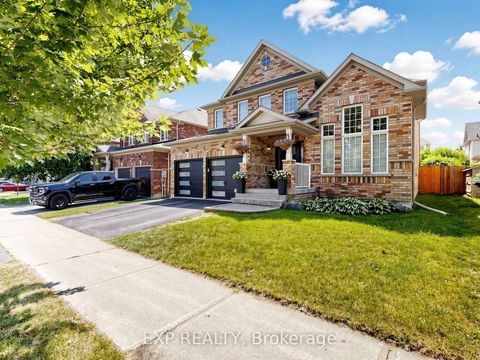 Photo 2 at 9 Carness Crescent, Keswick South, Georgina