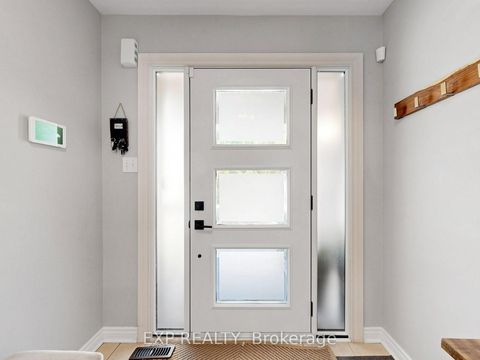 Photo 4 at 9 Carness Crescent, Keswick South, Georgina