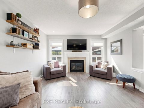 Photo 11 at 9 Carness Crescent, Keswick South, Georgina