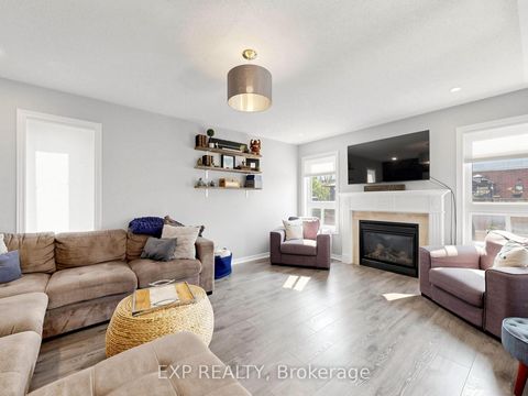 Photo 12 at 9 Carness Crescent, Keswick South, Georgina