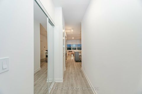 Photo 5 at 226 - 50 Upper MAll Way, Brownridge, Vaughan