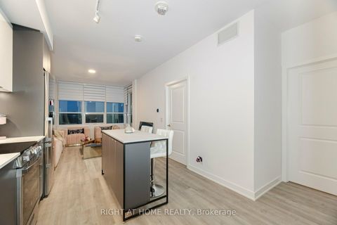 Photo 6 at 226 - 50 Upper MAll Way, Brownridge, Vaughan