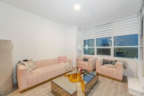 Photo 12 at 226 - 50 Upper MAll Way, Brownridge, Vaughan