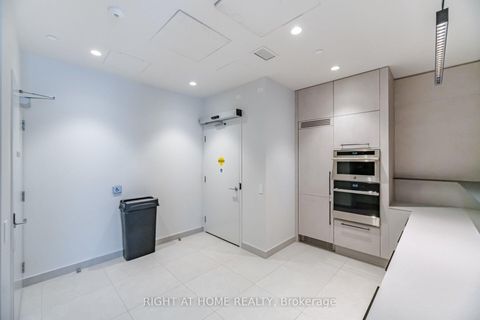 Photo 34 at 226 - 50 Upper MAll Way, Brownridge, Vaughan