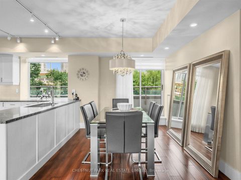 Photo 13 at 318W - 500 Queens Quay, Waterfront Communities C1, Toronto