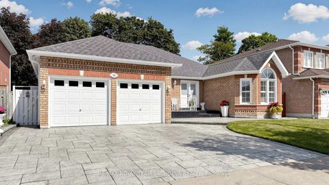 Photo 1 at 11 Devonridge Crescent, Highland Creek, Toronto