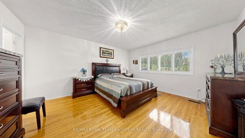 Photo 20 at 11 Devonridge Crescent, Highland Creek, Toronto