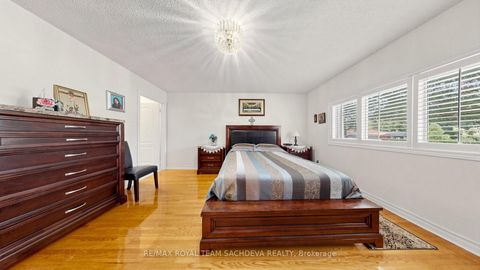 Photo 21 at 11 Devonridge Crescent, Highland Creek, Toronto