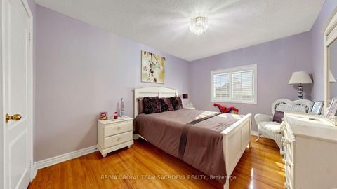 Photo 24 at 11 Devonridge Crescent, Highland Creek, Toronto