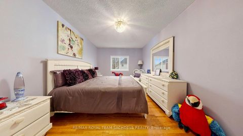 Photo 25 at 11 Devonridge Crescent, Highland Creek, Toronto