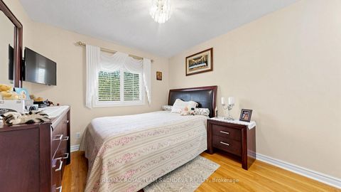 Photo 26 at 11 Devonridge Crescent, Highland Creek, Toronto