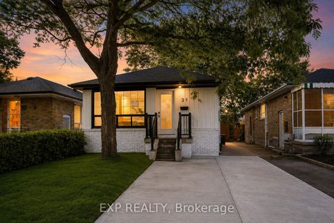 Photo 4 at 31A Laurel Avenue, Kennedy Park, Toronto