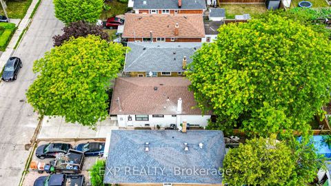 Photo 39 at 31A Laurel Avenue, Kennedy Park, Toronto