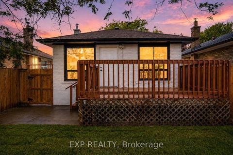 Photo 45 at 31A Laurel Avenue, Kennedy Park, Toronto