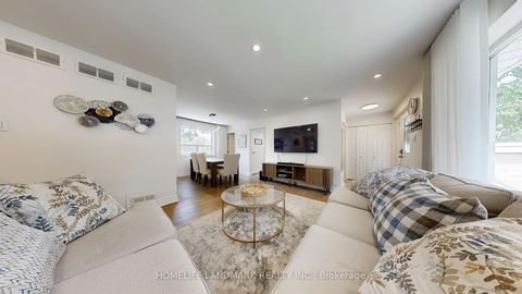 Photo 6 at 30 Paperbirch Drive, Don Mills, Toronto
