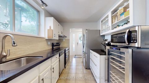 Photo 9 at 30 Paperbirch Drive, Don Mills, Toronto