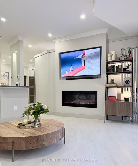 Photo 9 at 606 - 55 Harbour Square, Waterfront Communities C1, Toronto