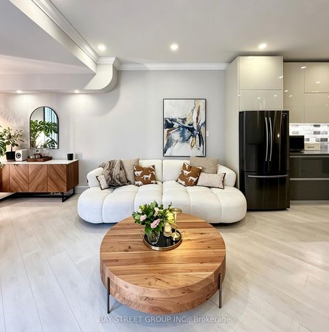 Photo 12 at 606 - 55 Harbour Square, Waterfront Communities C1, Toronto