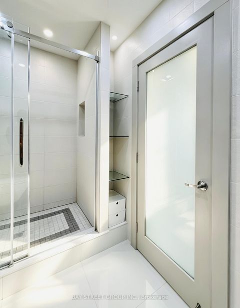 Photo 19 at 606 - 55 Harbour Square, Waterfront Communities C1, Toronto