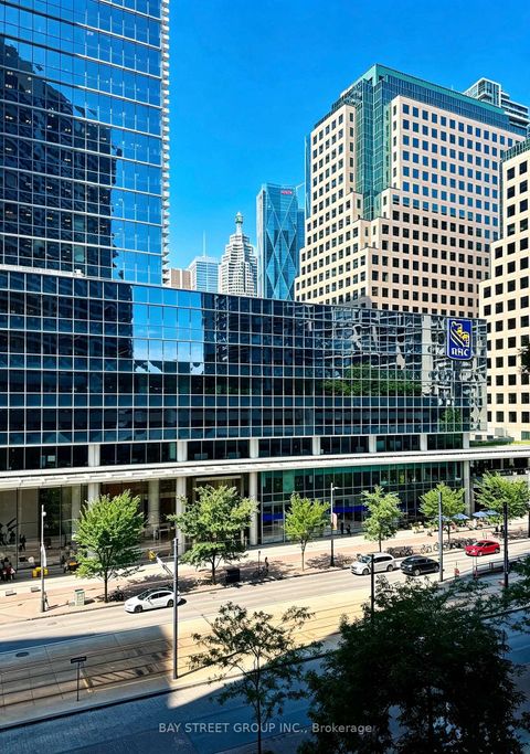 Photo 28 at 606 - 55 Harbour Square, Waterfront Communities C1, Toronto