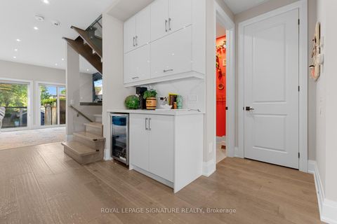 Photo 11 at 8 Dunkirk Road, East York, Toronto