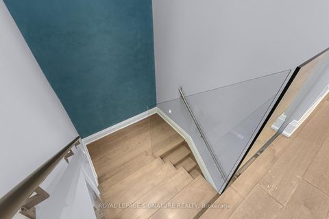Photo 13 at 8 Dunkirk Road, East York, Toronto