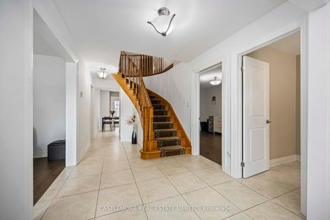 Photo 3 at 119 Spring Town Road, East Woodbridge, Vaughan