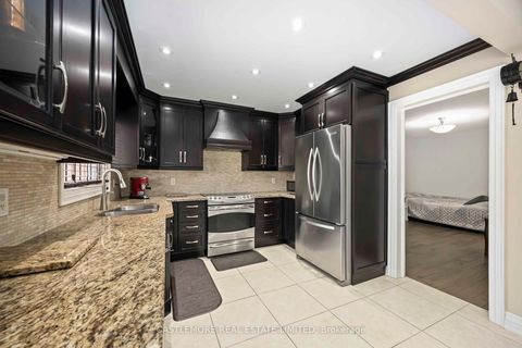 Photo 7 at 119 Spring Town Road, East Woodbridge, Vaughan