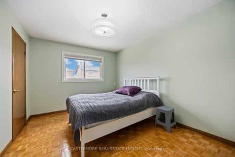 Photo 21 at 119 Spring Town Road, East Woodbridge, Vaughan