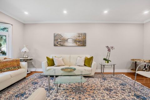Photo 4 at 57 Ashfield Drive, Oak Ridges Lake Wilcox, Richmond Hill