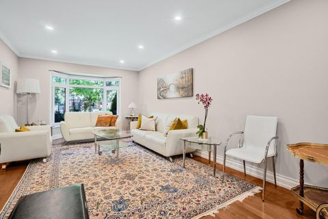 Photo 5 at 57 Ashfield Drive, Oak Ridges Lake Wilcox, Richmond Hill