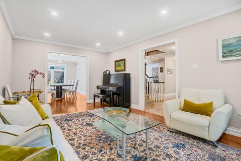 Photo 7 at 57 Ashfield Drive, Oak Ridges Lake Wilcox, Richmond Hill