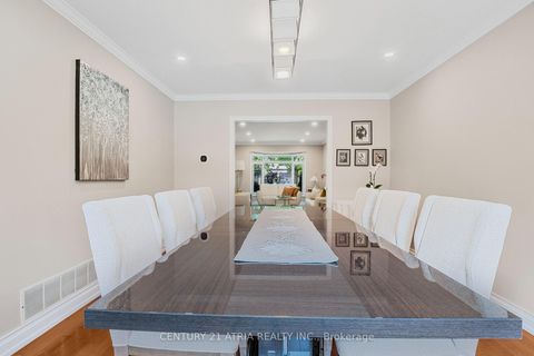 Photo 10 at 57 Ashfield Drive, Oak Ridges Lake Wilcox, Richmond Hill