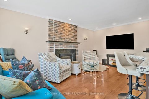 Photo 11 at 57 Ashfield Drive, Oak Ridges Lake Wilcox, Richmond Hill
